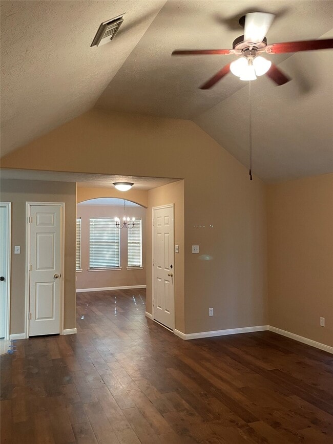 Building Photo - 14223 Bishop Bend Ln