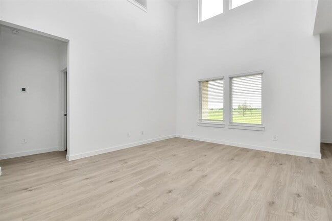 Building Photo - 3843 Pierce Pl Ln