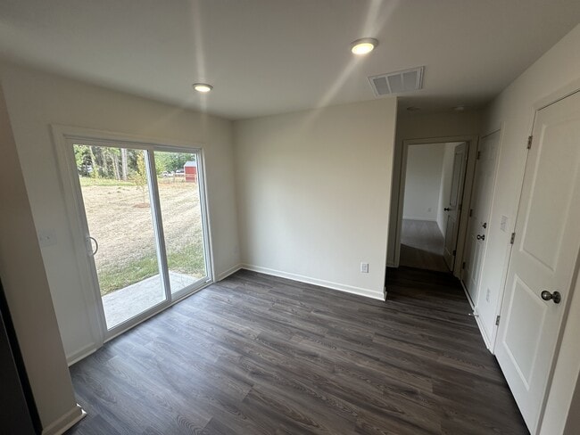 Building Photo - 7024 Peppermill Way
