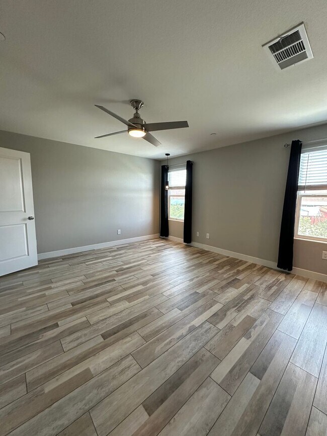 Building Photo - 7758 Meng Ct