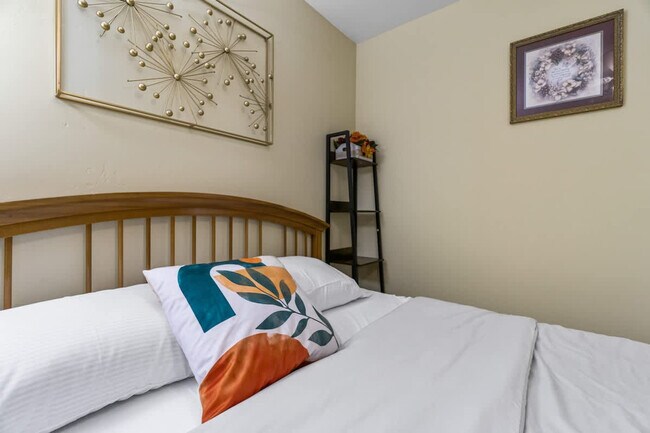 Building Photo - 6090 Rock St