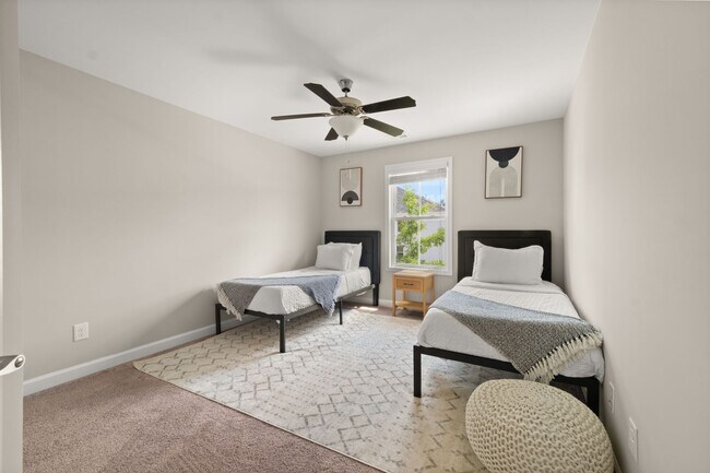 Building Photo - 3604 Silvery Wy