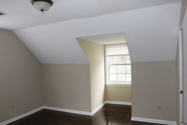 Building Photo - 3017 Domar St