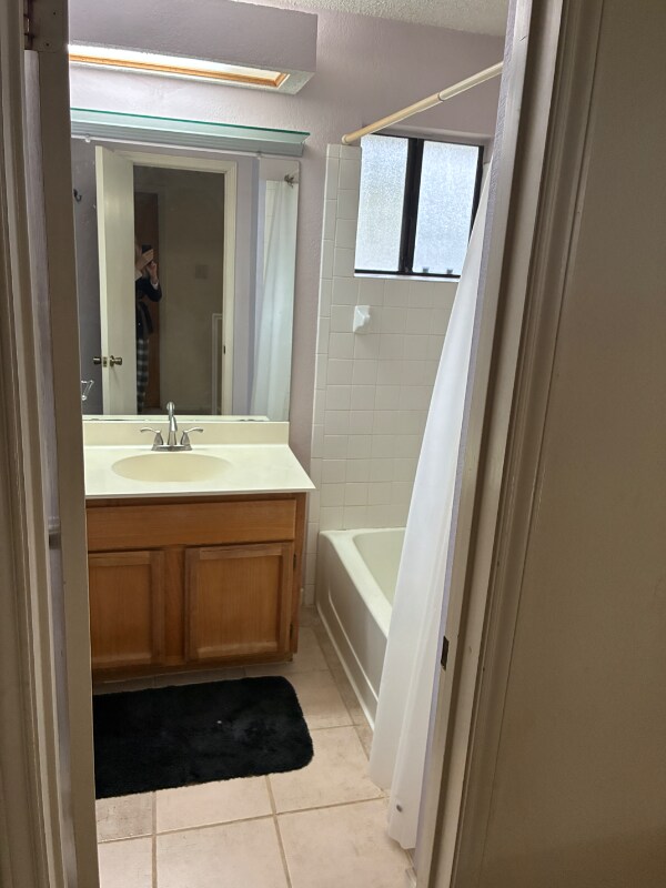 Building Photo - 903 Sweetwater River Dr