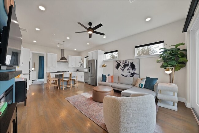 Building Photo - 4705 Asher Pl