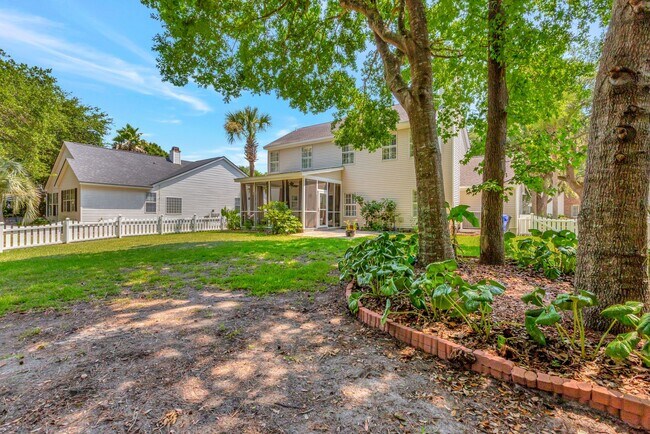 Building Photo - Home in Seaside Farms