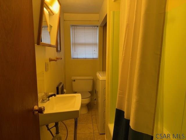 Building Photo - 611 Cherry St