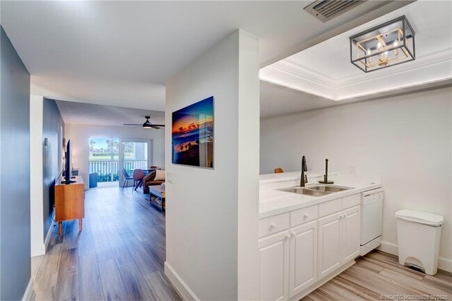 Building Photo - 5601 NE Gulfstream Way
