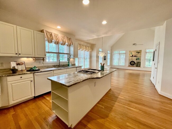 Building Photo - 4-Bedroom Church Point Home Available 08-07-26! Attached Garage - Downstairs Primary Suite - Pet-...