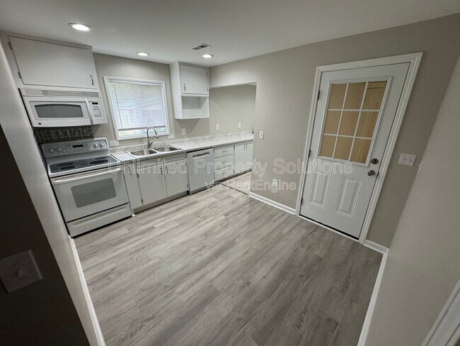 Building Photo - 4938 Wrightsville Ave