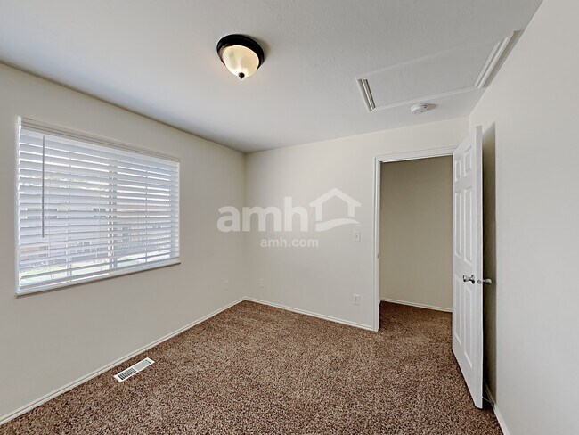 Building Photo - 4877 S 4075 W