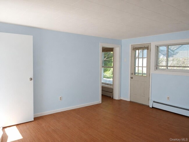 Building Photo - 36 Burr Rd