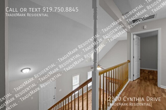 Building Photo - 2300 Cynthia Dr