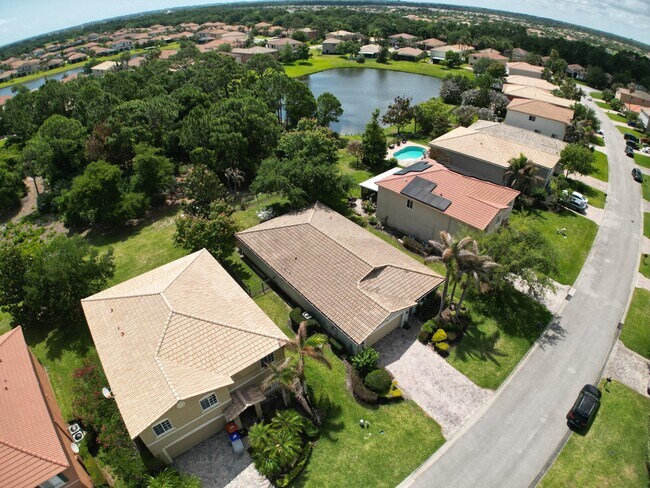 Building Photo - 5574 43rd Ct