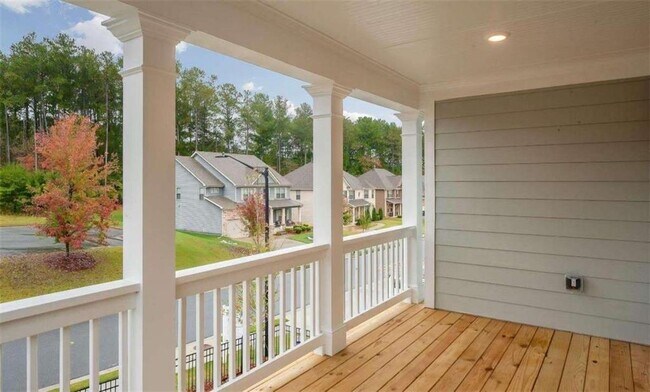 Building Photo - 74 Fairway Dr