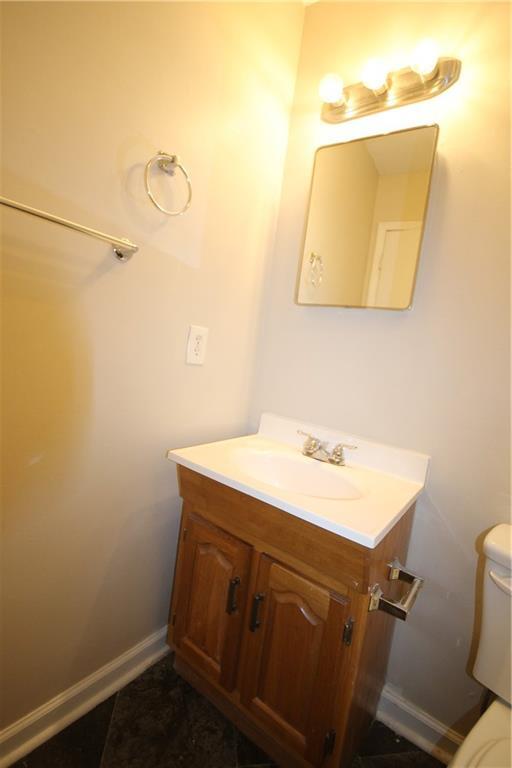 Building Photo - 3661 Pinehill Cir