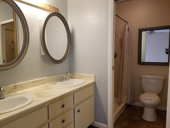 Building Photo - 4 Bedroom Home for Rent Westwood-Minden