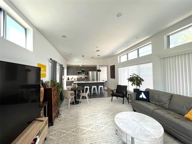 Building Photo - 1163 Perry Rd