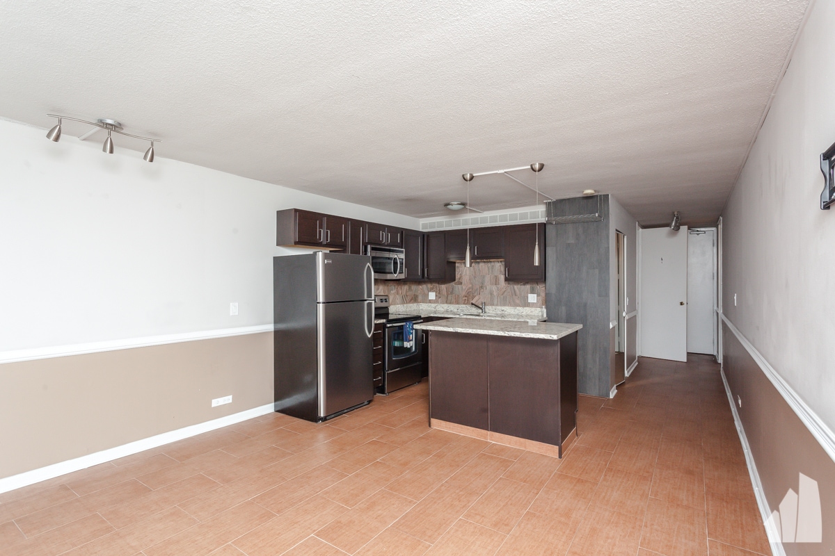 Building Photo - 2728 N Hampden Ct