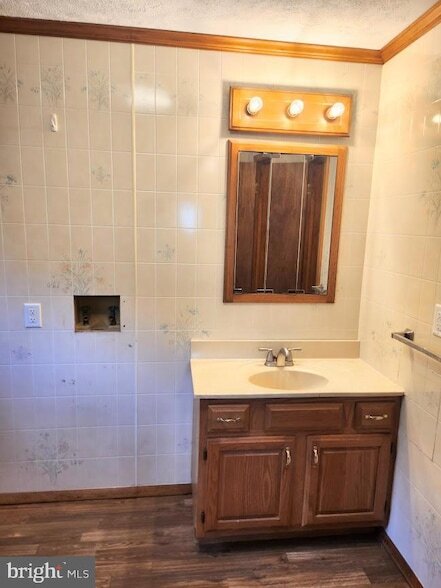 Building Photo - 1286 S Imler Valley Rd