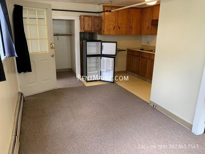 Building Photo - 2412 Western Ave