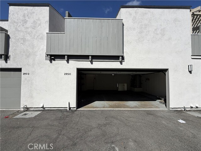 Building Photo - 2951 S Fairview St
