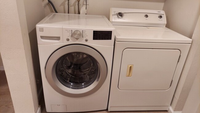 Building Photo - 1540 Ivycreek Cir