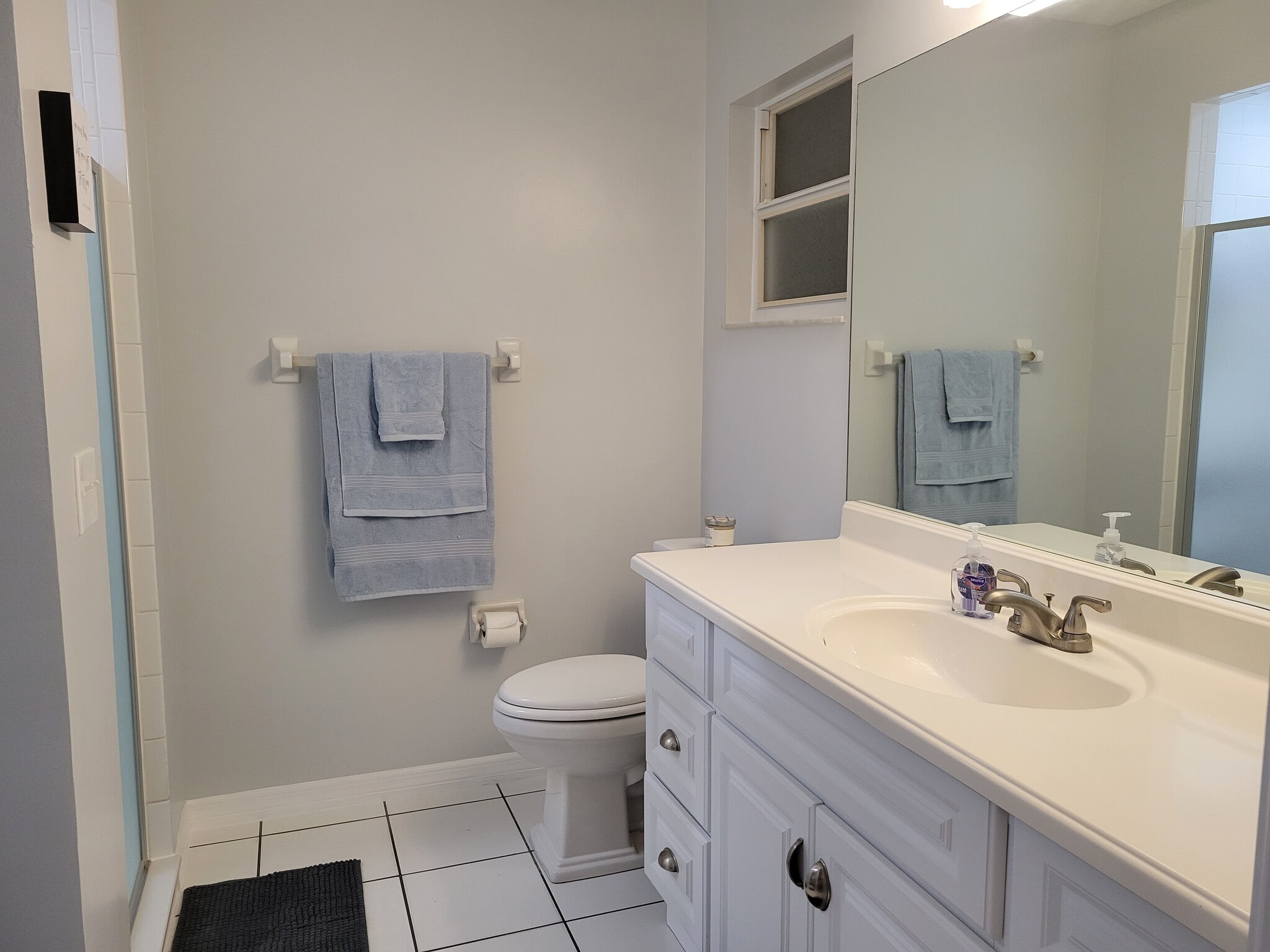 Master Bathroom - 11771 Tawas Ct