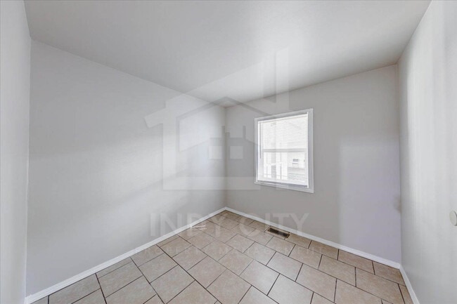 Building Photo - 3224 Welch Dr