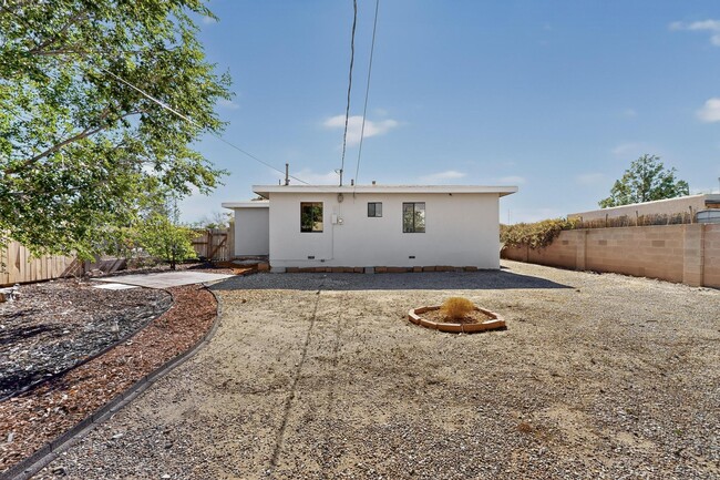 Building Photo - 165 Hilton Ave NW