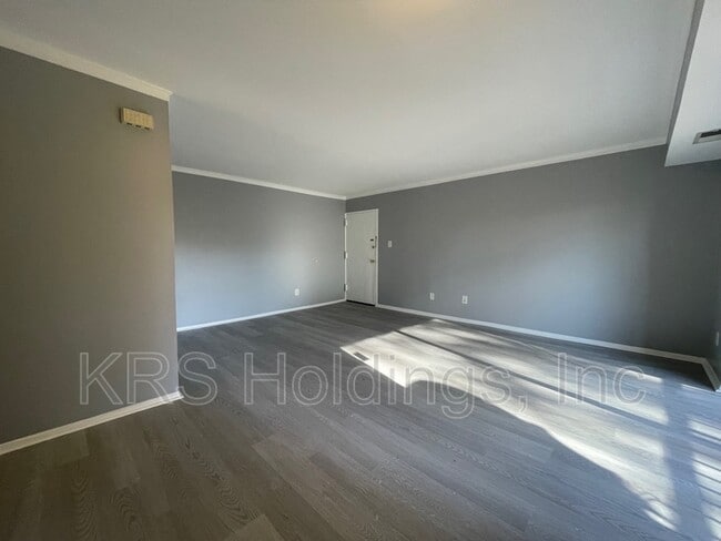 Building Photo - 7997 Audubon Ave