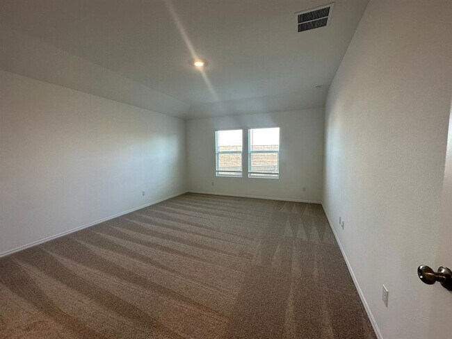 Building Photo - 4116 Home Pl Rd