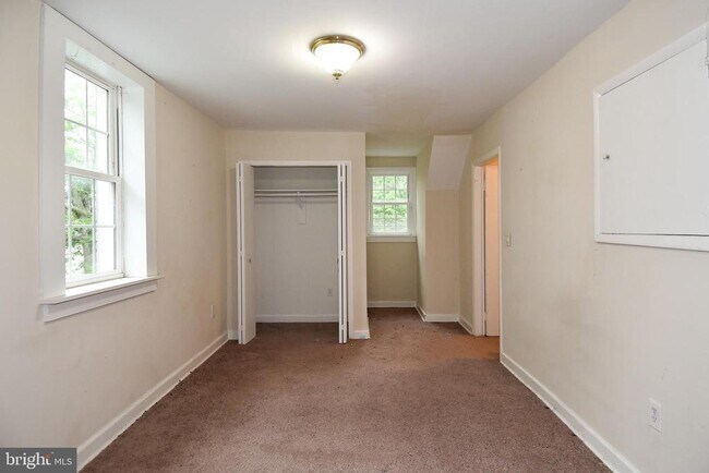 Building Photo - 2905 Boswell Ave