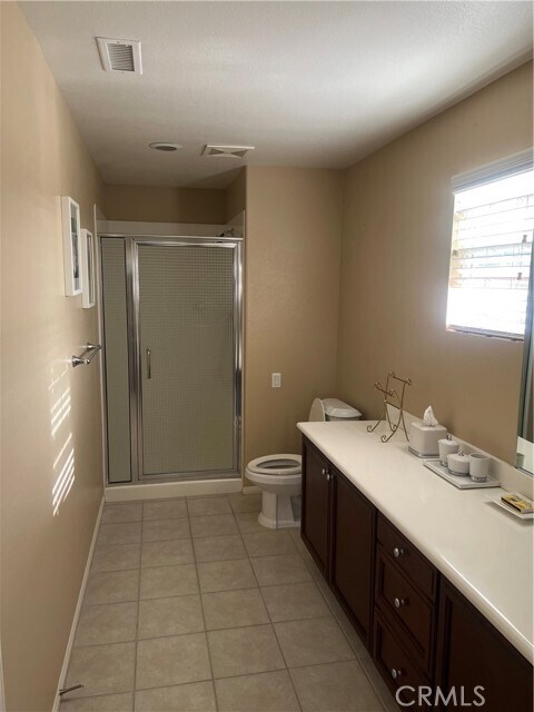 Building Photo - 23740 Forest View Ct