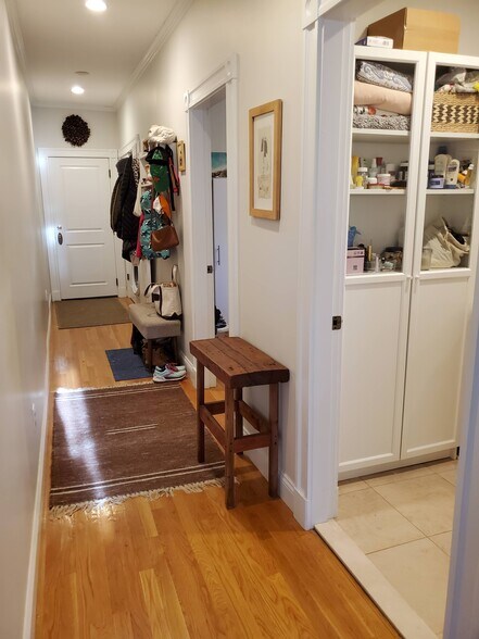 Building Photo - 66 Magazine St