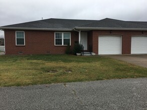Building Photo - Chris Lane Duplex