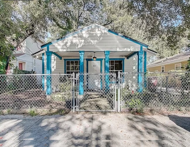 Primary Photo - 834 S Parramore Ave