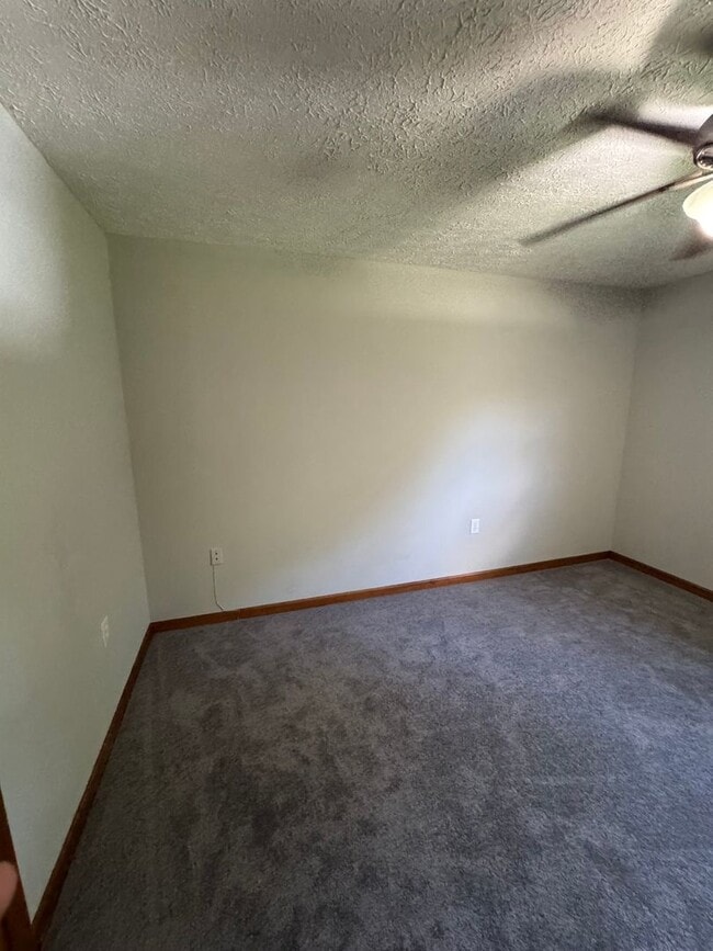 Building Photo - 4774 Mayfield Dr