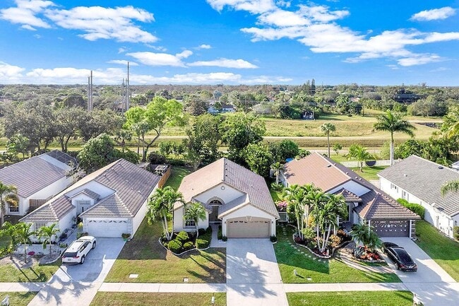 Building Photo - 1883 Oak Berry Cir