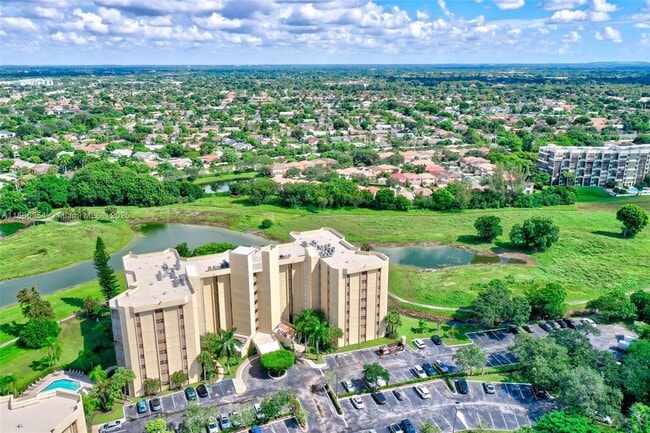 Building Photo - 7400 Radice Ct