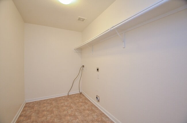 Building Photo - 22510 Auburn Valley Ln