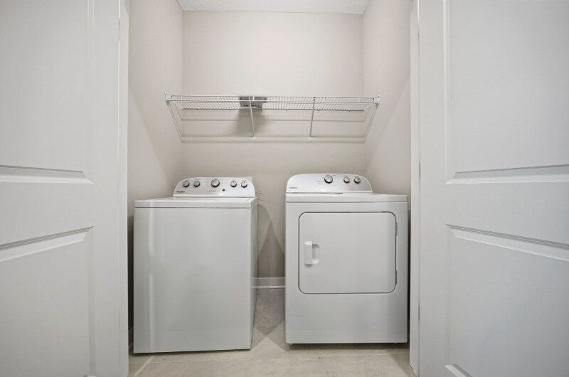 Building Photo - 2209 Aerotrain Ct N