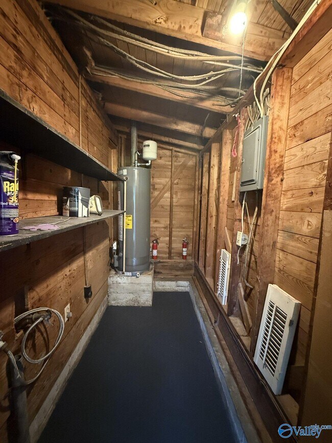 Building Photo - 1012 Strong St