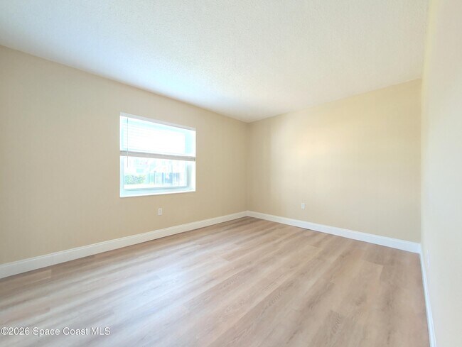 Building Photo - 190 E Olmstead Dr