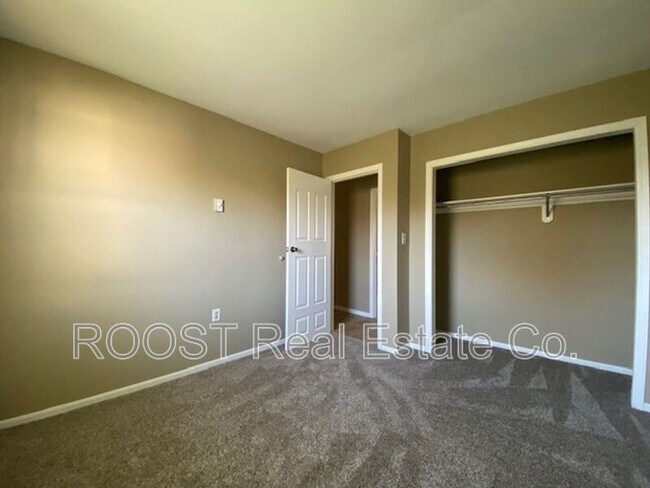 Building Photo - 76 Prugh Ave