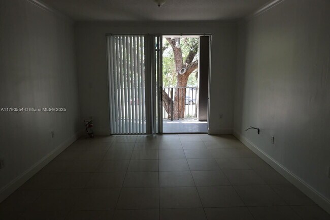 Building Photo - 6801 SW 44th St