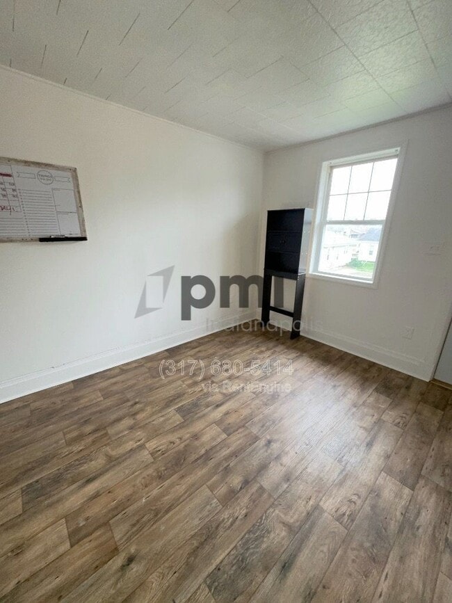 Building Photo - 955 S 22nd St