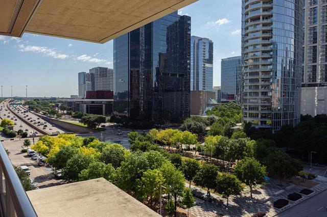 Building Photo - 2025 Woodall Rodgers Fwy