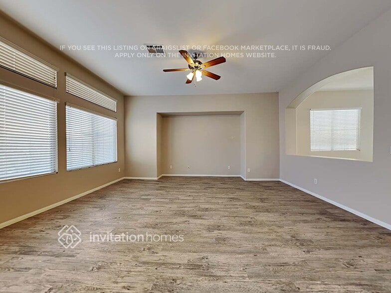 Building Photo - 7394 Longhorn Lodge Ave