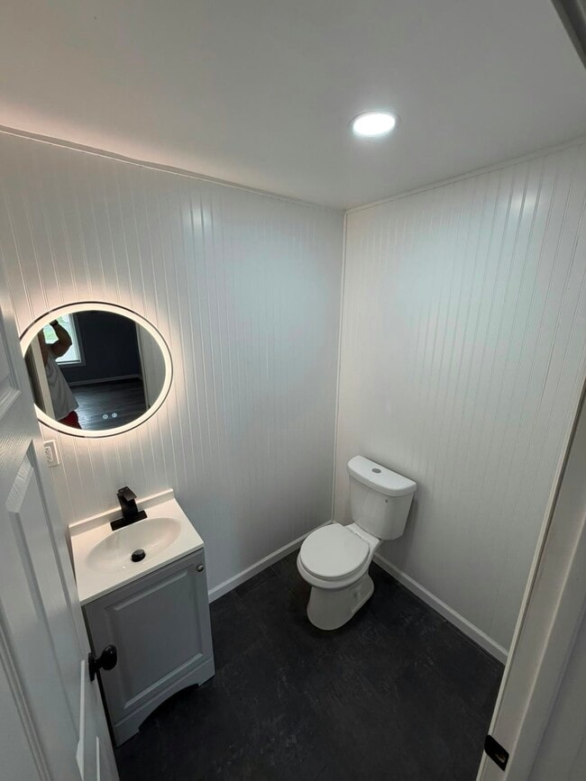 Building Photo - 5013 Silica Dr